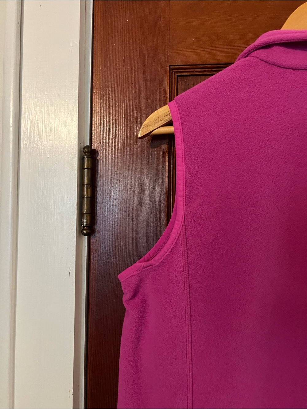 Lands’ End Fuchsia Pink Fleece Vest Medium Full Zip Cozy Layering - Picture 10 of 10